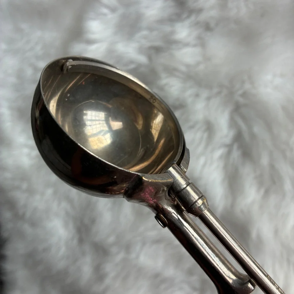 Vintage Gilchrist #20 Ice Cream Scoop Wood Handle‎ Mechanical Soda Fountain Tool